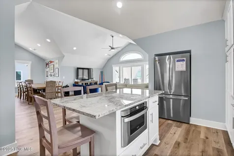 4254 Island Drive North Topsail Beach NC 28460