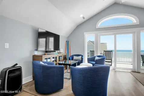 4254 Island Drive North Topsail Beach NC 28460