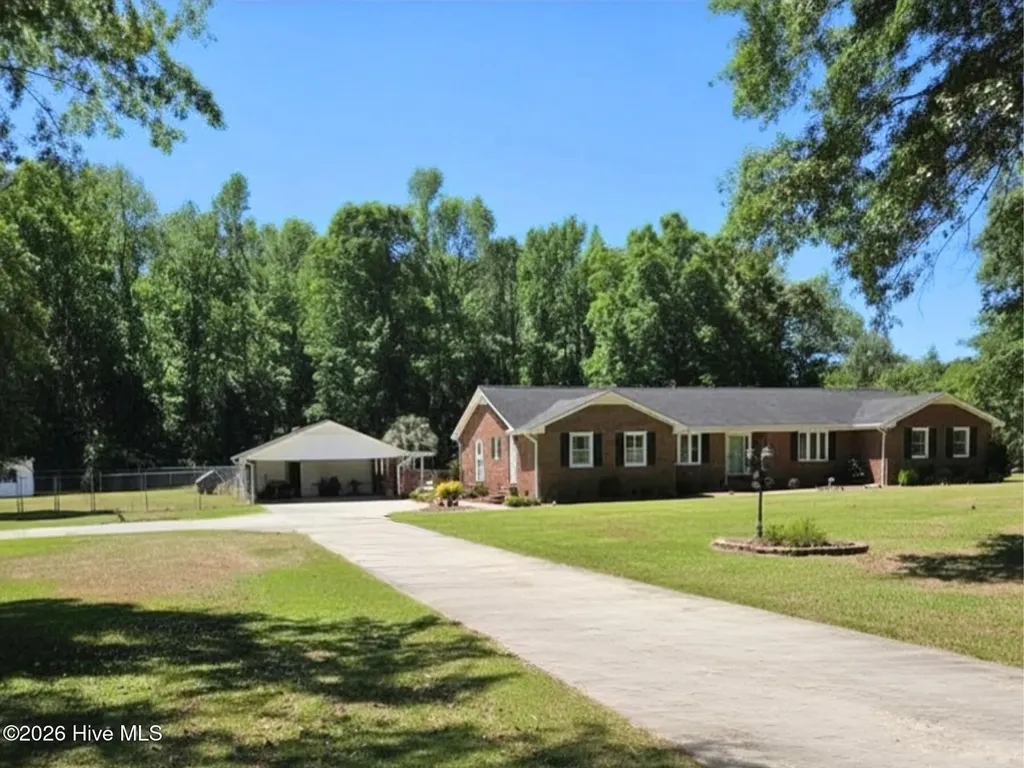 184 Timber Cove Drive Whiteville NC 28472