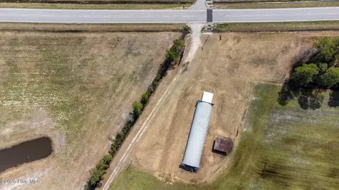 11394 Nc-41 Bladenboro NC 28320