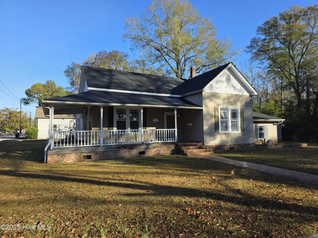 115 S Franklin Street Whiteville NC 28472