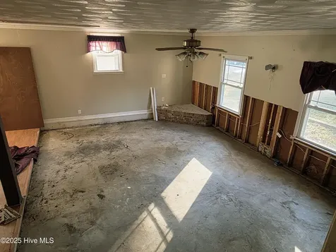 115 S Franklin Street Whiteville NC 28472