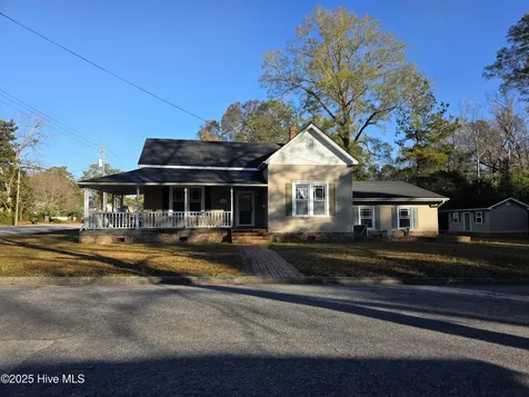 115 S Franklin Street Whiteville NC 28472
