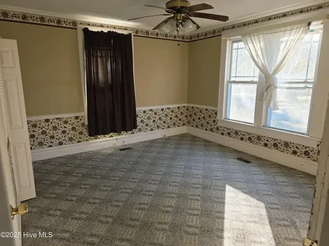 115 S Franklin Street Whiteville NC 28472