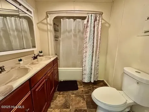 145 Riggs Street Jacksonville NC 28540