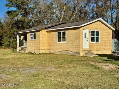 145 Riggs Street Jacksonville NC 28540