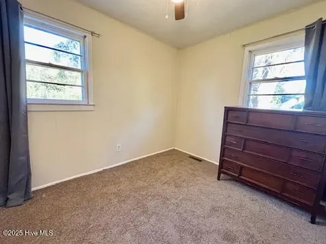 145 Riggs Street Jacksonville NC 28540