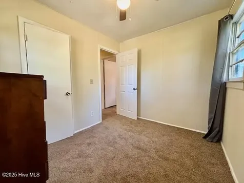 145 Riggs Street Jacksonville NC 28540