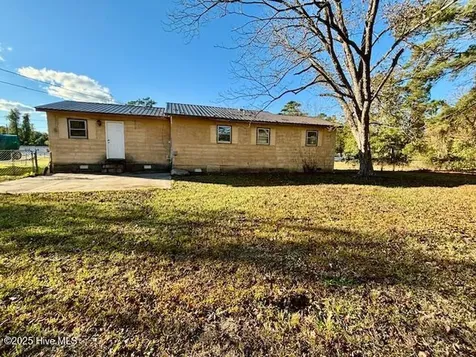 145 Riggs Street Jacksonville NC 28540
