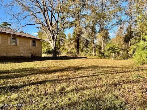 145 Riggs Street Jacksonville NC 28540