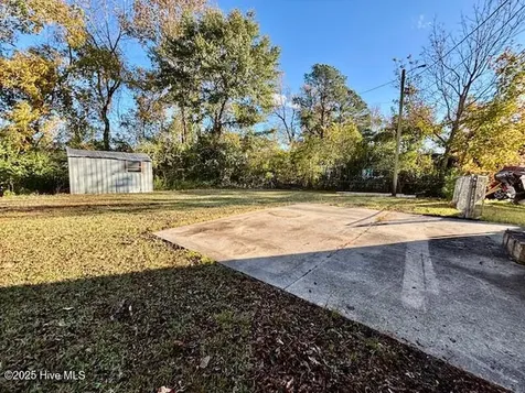 145 Riggs Street Jacksonville NC 28540