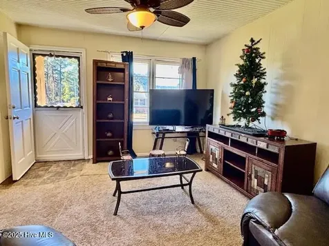 145 Riggs Street Jacksonville NC 28540