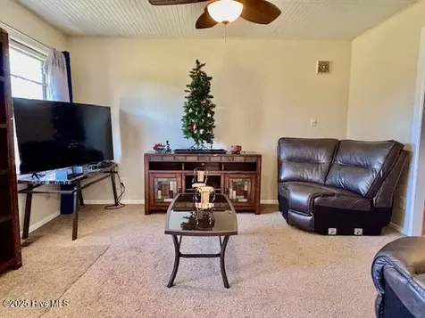 145 Riggs Street Jacksonville NC 28540