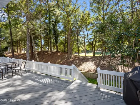 131 Oakleaf Drive Pine Knoll Shores NC 28512