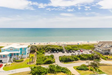 131 Oakleaf Drive Pine Knoll Shores NC 28512