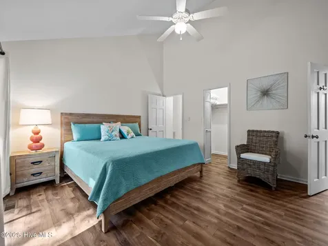 131 Oakleaf Drive Pine Knoll Shores NC 28512