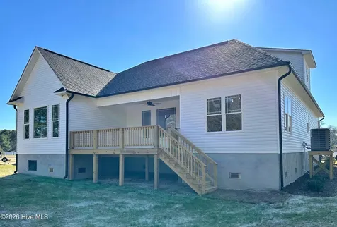 204 N Tamassee Lane Beaufort NC 28516