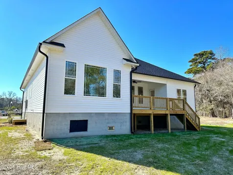 204 N Tamassee Lane Beaufort NC 28516