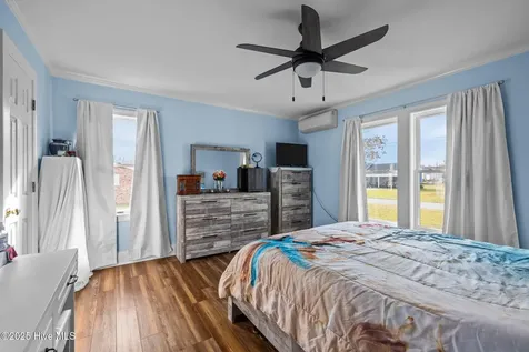 289 Croaker Street Davis NC 28524