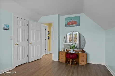 289 Croaker Street Davis NC 28524