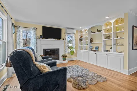 289 Croaker Street Davis NC 28524