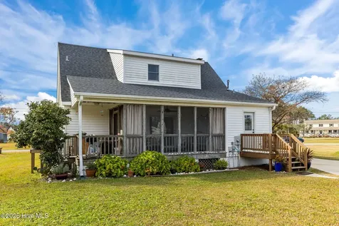 289 Croaker Street Davis NC 28524