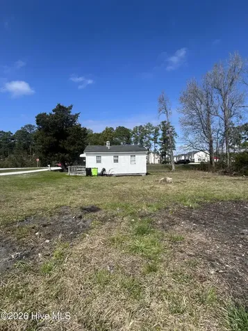 604 Us Highway 17 S Holly Ridge NC 28445