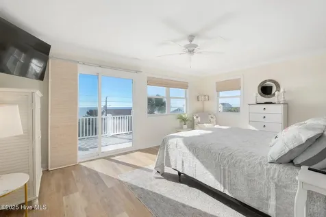 1606 Ocean Drive Emerald Isle NC 28594