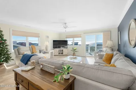 1606 Ocean Drive Emerald Isle NC 28594