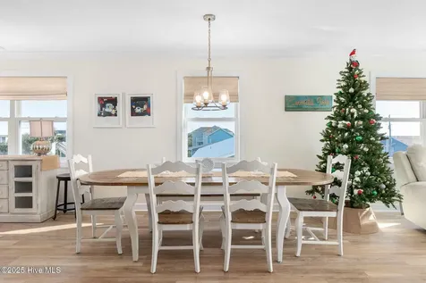 1606 Ocean Drive Emerald Isle NC 28594