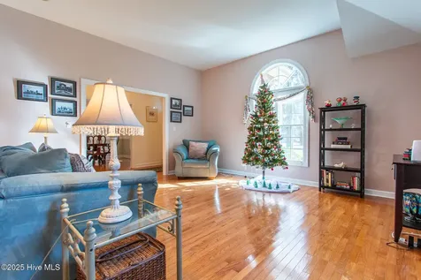 122 Waccamaw Drive Hertford NC 27944