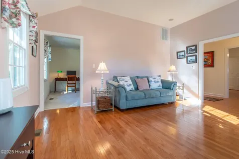 122 Waccamaw Drive Hertford NC 27944