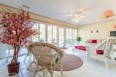 122 Waccamaw Drive Hertford NC 27944