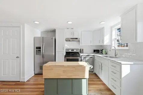 2220 Gibson Avenue Wilmington NC 28403