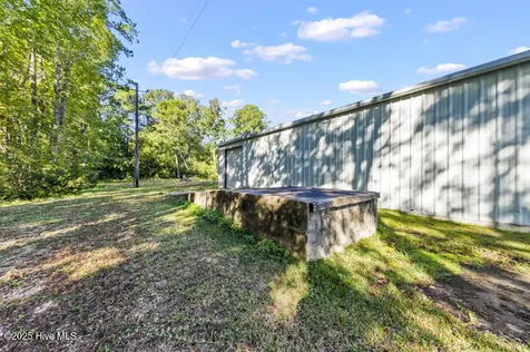 8434 Nc Highway 306 S Arapahoe NC 28510