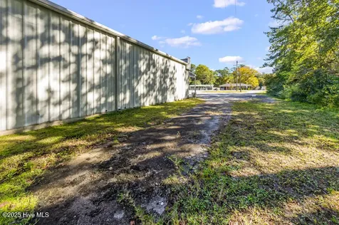 8434 Nc Highway 306 S Arapahoe NC 28510
