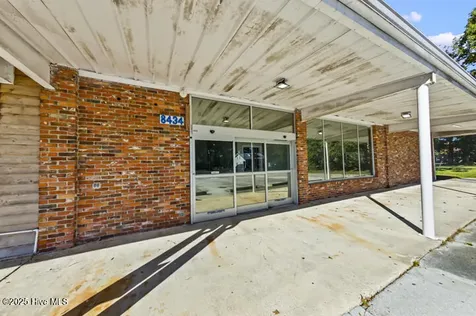 8434 Nc Highway 306 S Arapahoe NC 28510