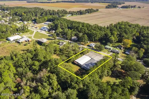 8434 Nc Highway 306 S Arapahoe NC 28510