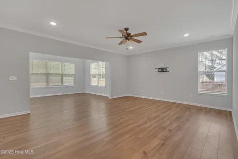 432 Eden Drive SW Supply NC 28462