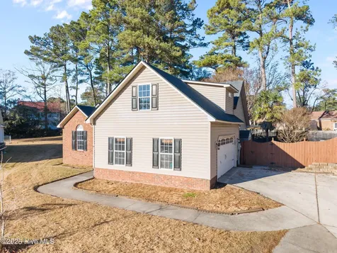 104 Dundee Court Jacksonville NC 28546