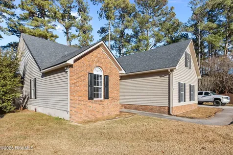 104 Dundee Court Jacksonville NC 28546