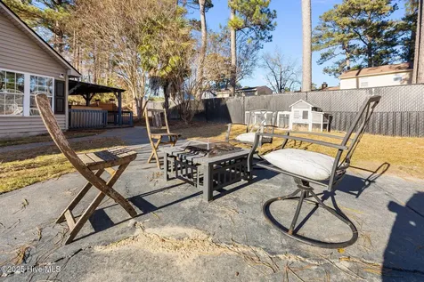 104 Dundee Court Jacksonville NC 28546