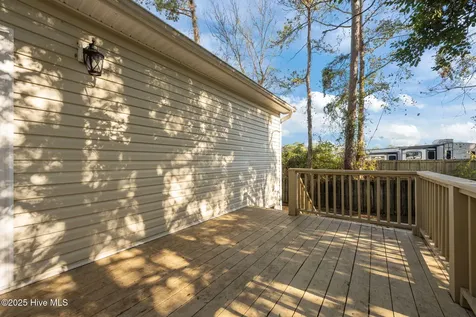644 E Ocean Road Holly Ridge NC 28445
