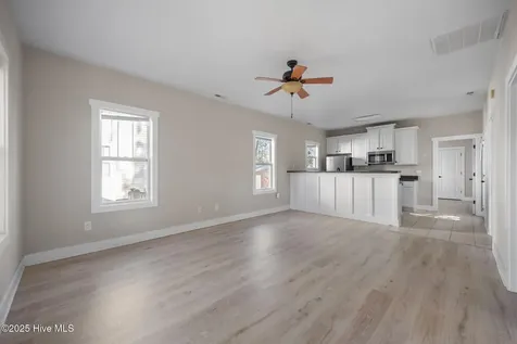 644 E Ocean Road Holly Ridge NC 28445