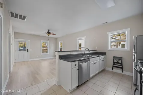 644 E Ocean Road Holly Ridge NC 28445