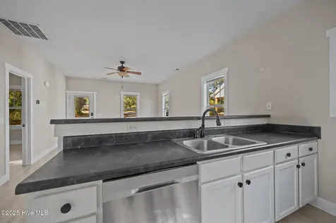 644 E Ocean Road Holly Ridge NC 28445