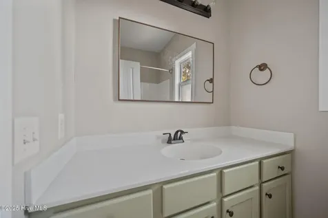644 E Ocean Road Holly Ridge NC 28445