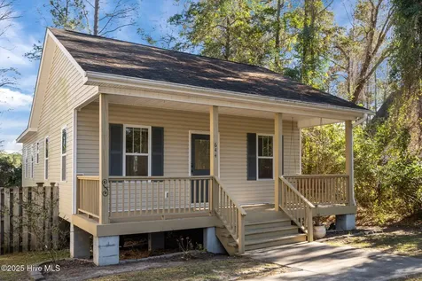 644 E Ocean Road Holly Ridge NC 28445