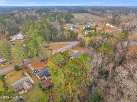 14 Crabapple Lane Lake Waccamaw NC 28450