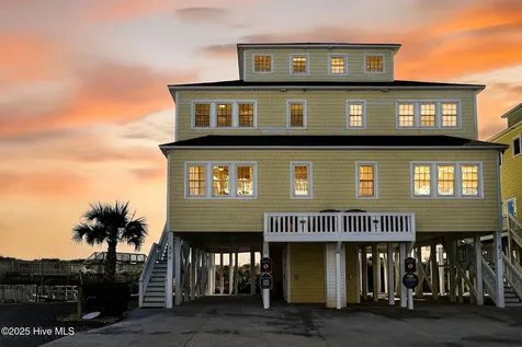 874 Villas Drive North Topsail Beach NC 28460